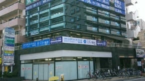 さいたま市の眼科|スカイ眼科ー外観写真